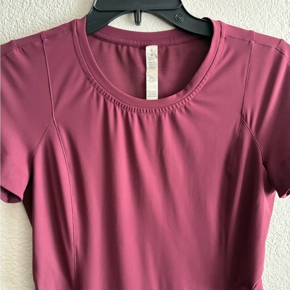 Lululemon Athletica & Go Endeavor Short Sleeve Dress Red Grape 4 - Picture 6 of 12